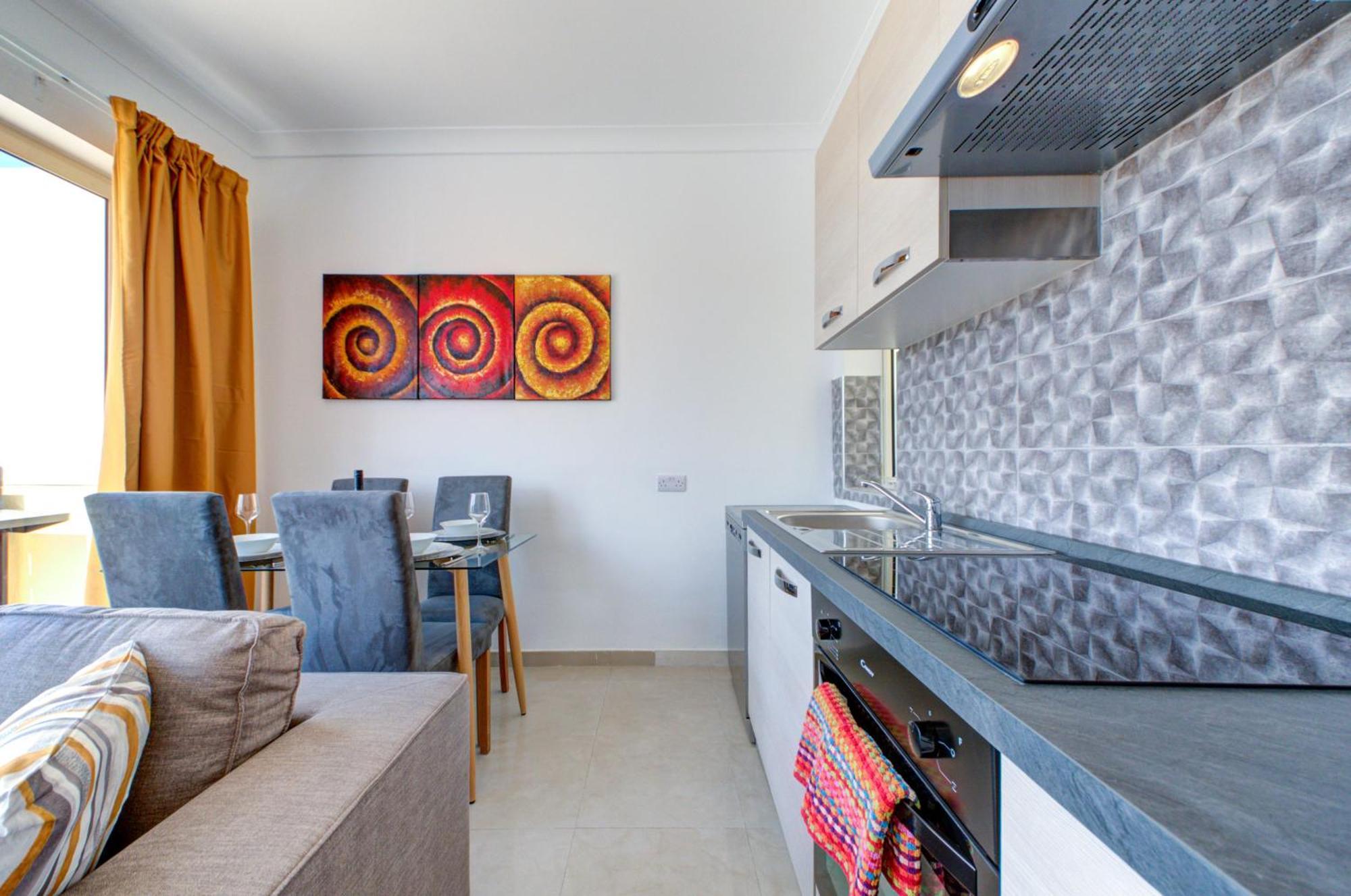 Appartement Exquisite Penthouse With Jacuzzi 2 Bedroom *